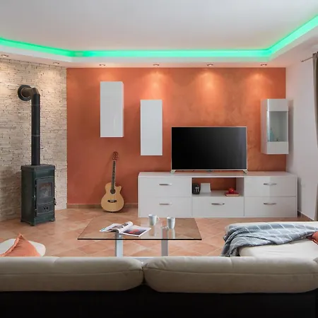 San Martino With Heated Pool , Outside Jacuzzi & Hydromassage Bathub * Nedeščina