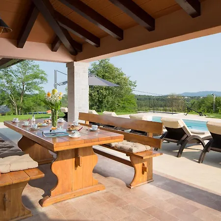 San Martino With Heated Pool , Outside Jacuzzi & Hydromassage Bathub * Nedeščina