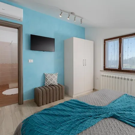 San Martino With Heated Pool , Outside Jacuzzi & Hydromassage Bathub * Nedeščina