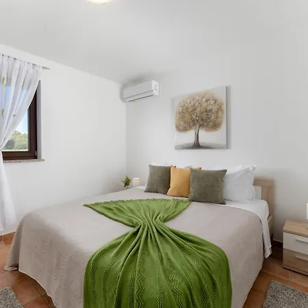 San Martino Heated Pool, Jacuzzi & Peace
